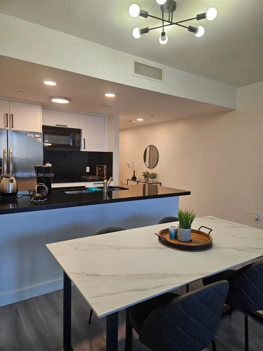 1850 S Ocean Dr #1409 Hallandale Beach, FL 33009