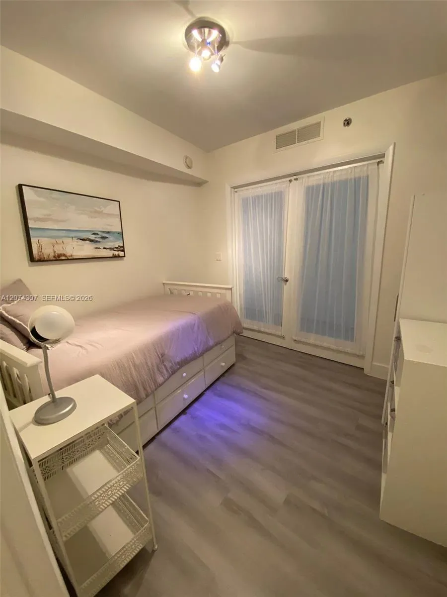 1850 S Ocean Dr #1409 Hallandale Beach, FL 33009