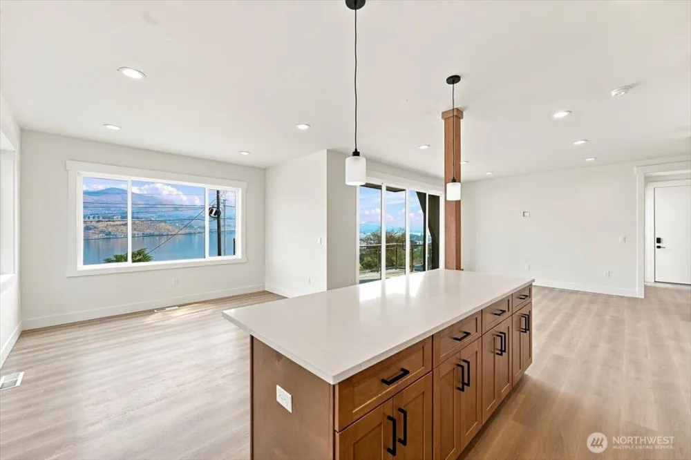 1891 W Prospect Street Chelan, WA 98816