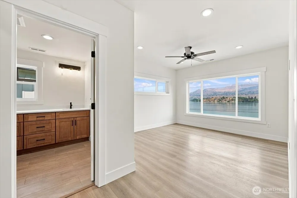 1891 W Prospect Street Chelan, WA 98816