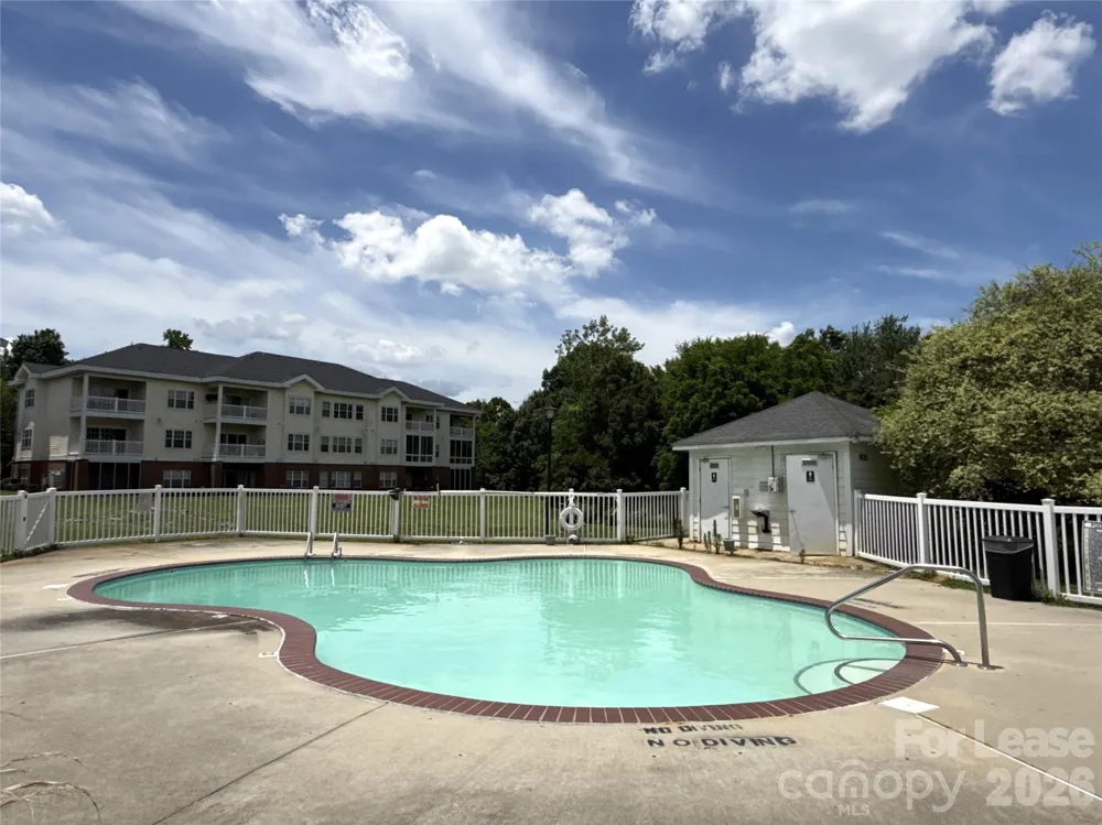 9113 Meadow Vista Road Charlotte, NC 28213