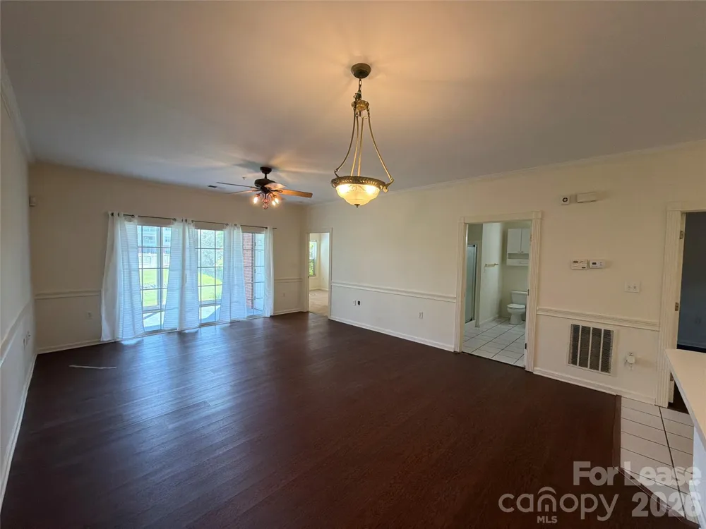 9113 Meadow Vista Road Charlotte, NC 28213