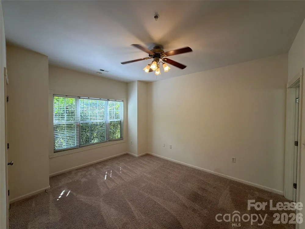 9113 Meadow Vista Road Charlotte, NC 28213