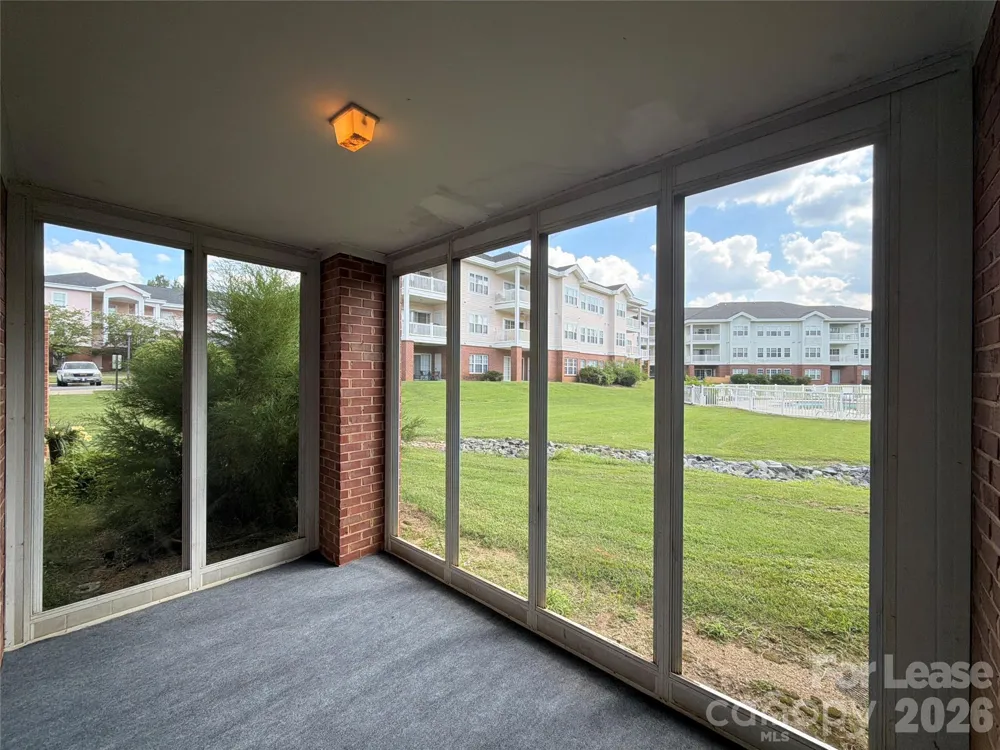 9113 Meadow Vista Road Charlotte, NC 28213