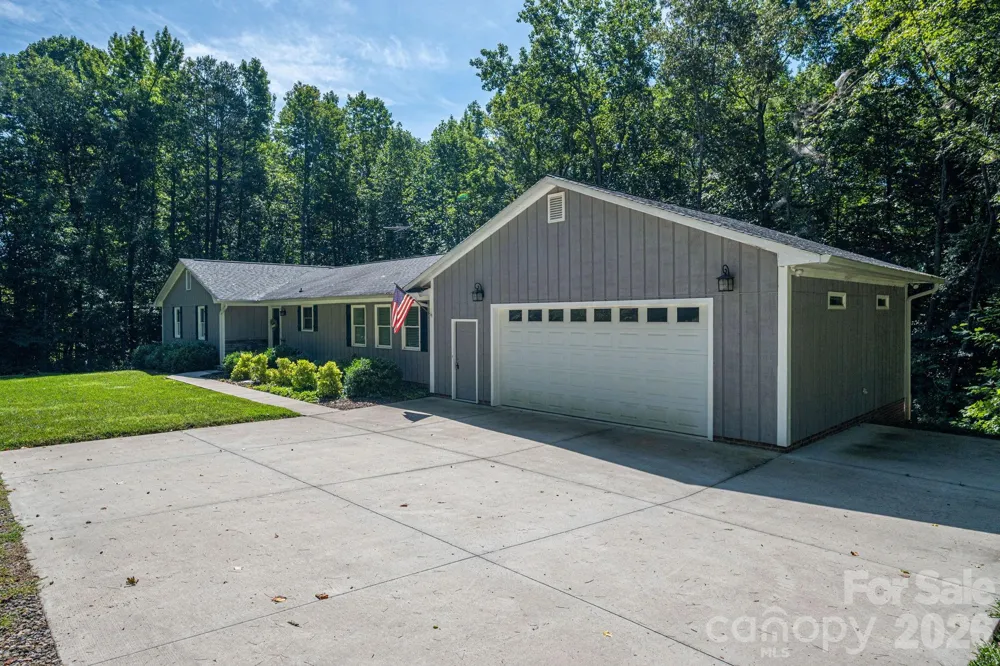 3170 Asbury Church Road Lincolnton, NC 28092