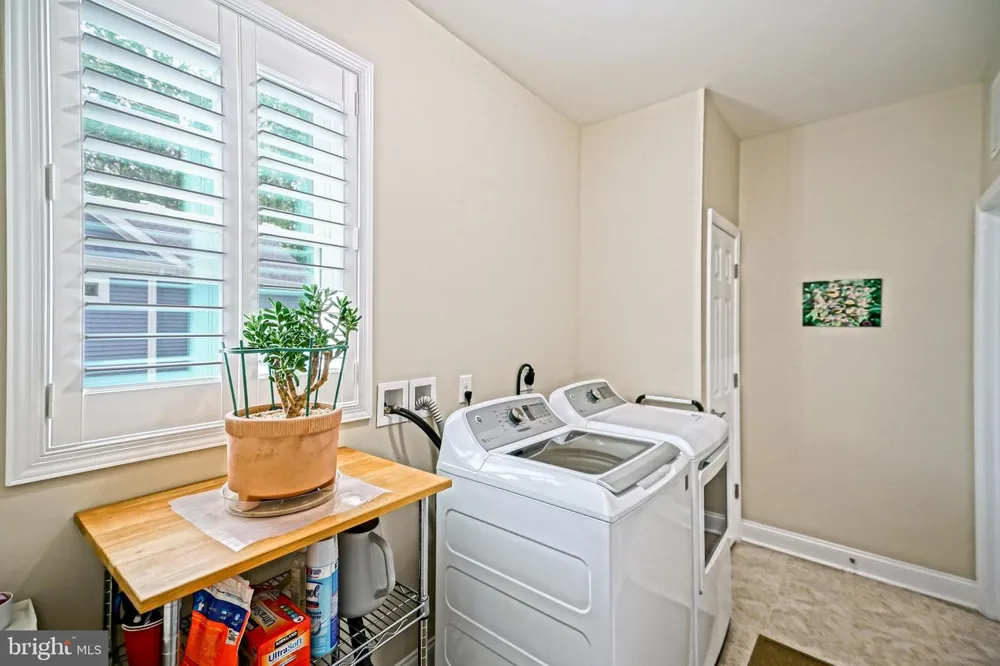 34081 CHARLESTON LANE Lewes, DE 19958