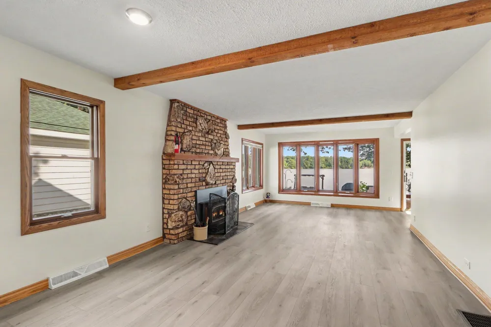4621 S Long Lake Drive Portage, MI 49002
