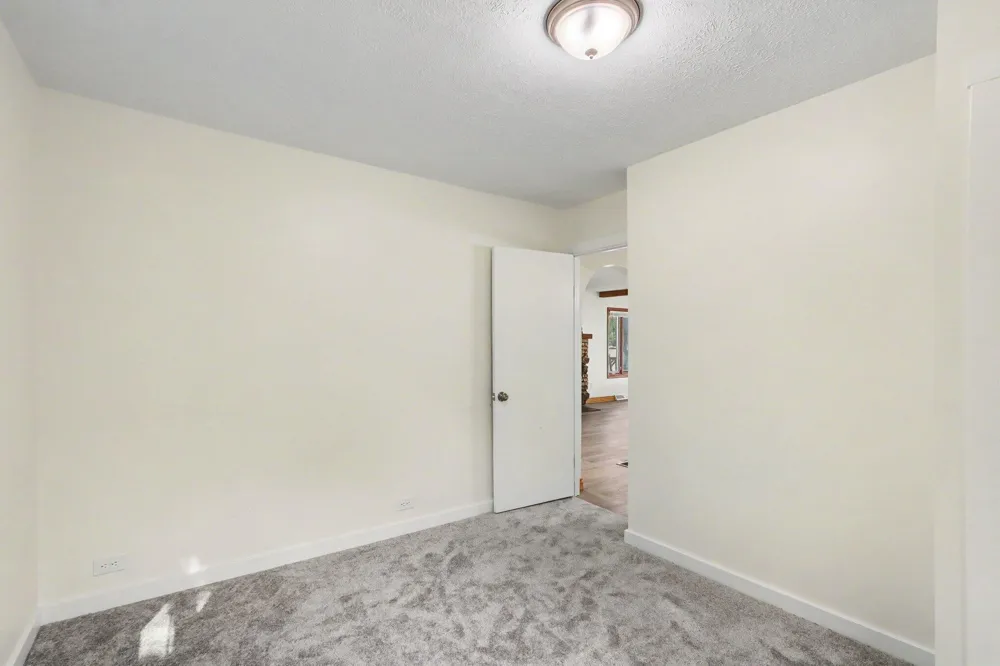 4621 S Long Lake Drive Portage, MI 49002
