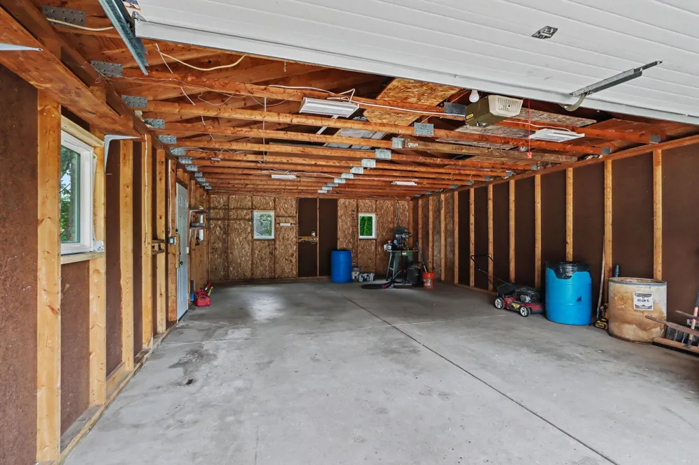 4621 S Long Lake Drive Portage, MI 49002