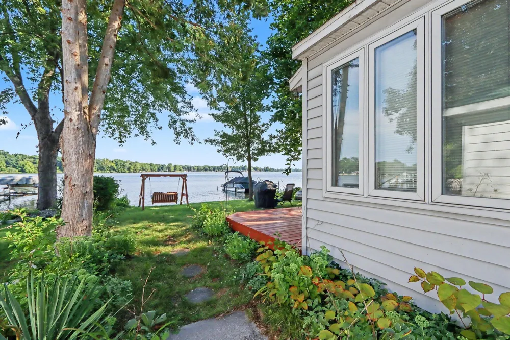 4621 S Long Lake Drive Portage, MI 49002