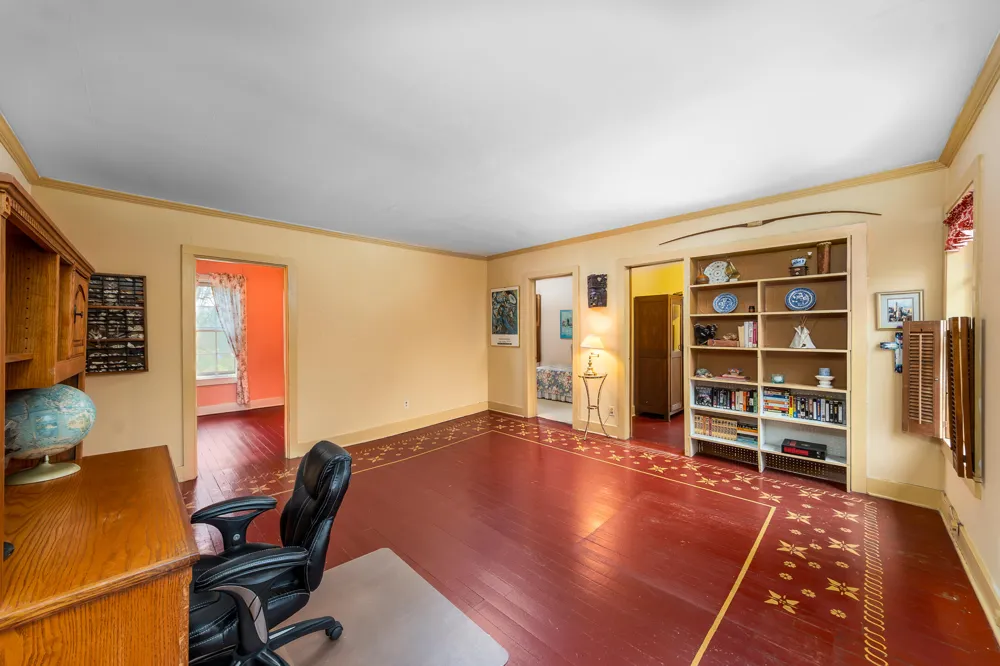 8425 Parshallville Road Fenton, MI 48430