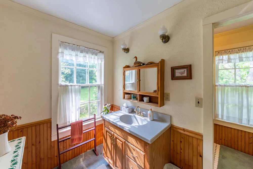 8425 Parshallville Road Fenton, MI 48430