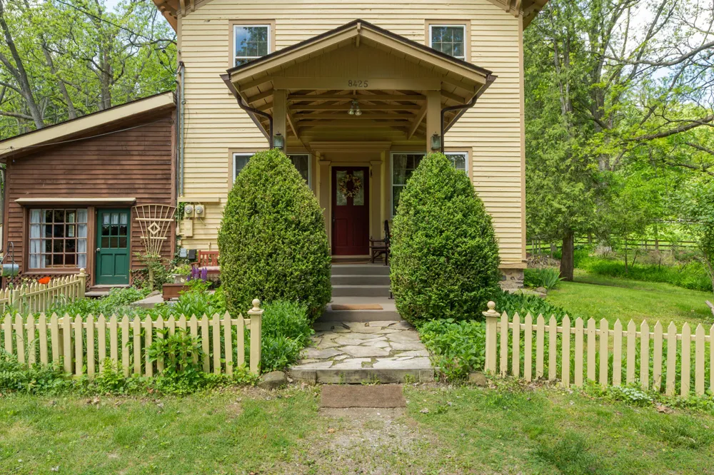 8425 Parshallville Road Fenton, MI 48430
