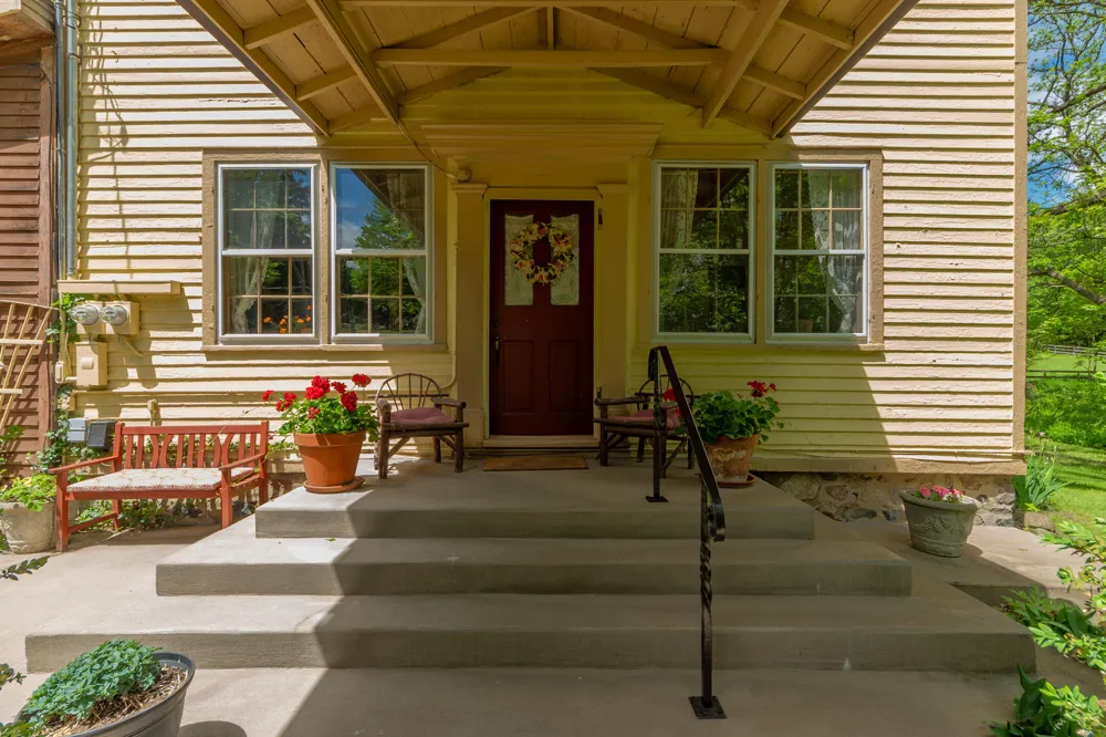 8425 Parshallville Road Fenton, MI 48430