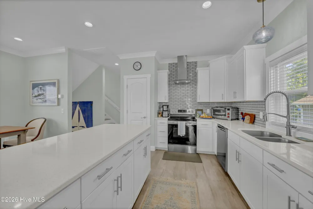 400 Sumter Avenue Carolina Beach, NC 28428
