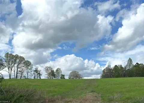 10 Acres Hogan Creek Road