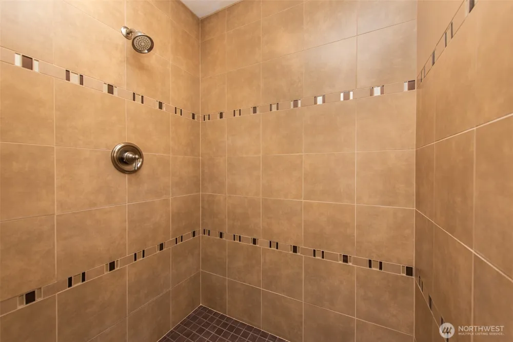 303 Buck Loop Road Sequim, WA 98382
