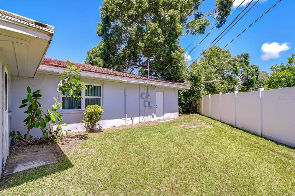1001 BAY BREEZE TERRACE Largo, FL 33770