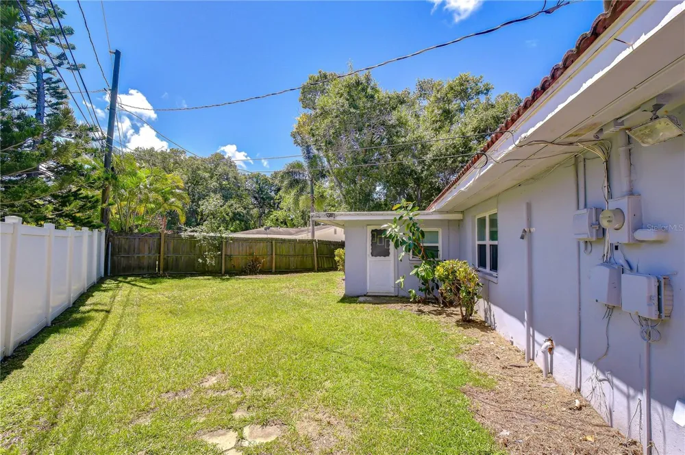 1001 BAY BREEZE TERRACE Largo, FL 33770