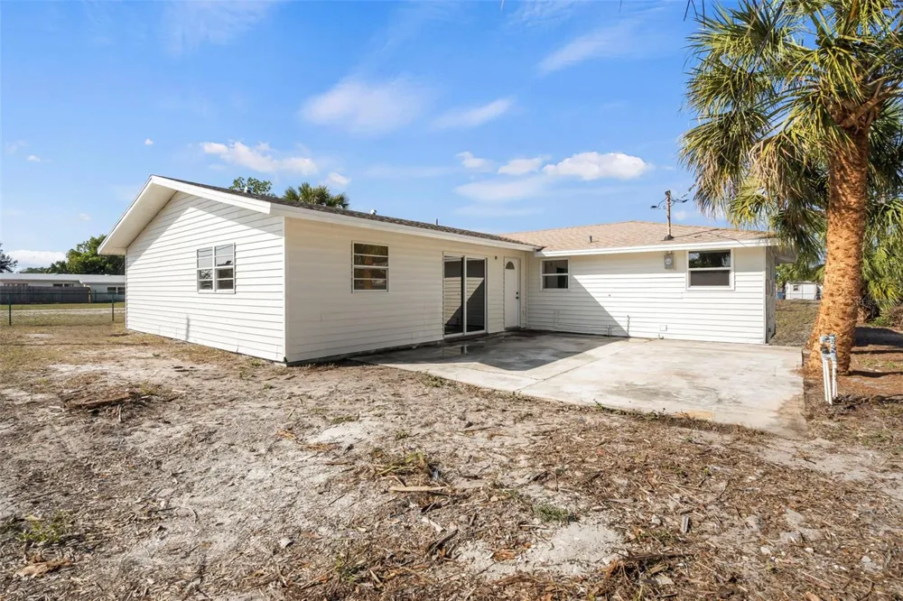 6211 CORNELL ROAD Bradenton, FL 34207
