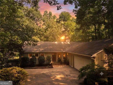100 Kings Mill CT