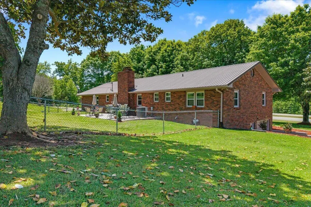 2065 Highway 30 E 2.34ac Athens, TN 37303