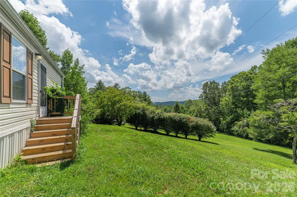124 Sayles Town Place Fairview, NC 28730