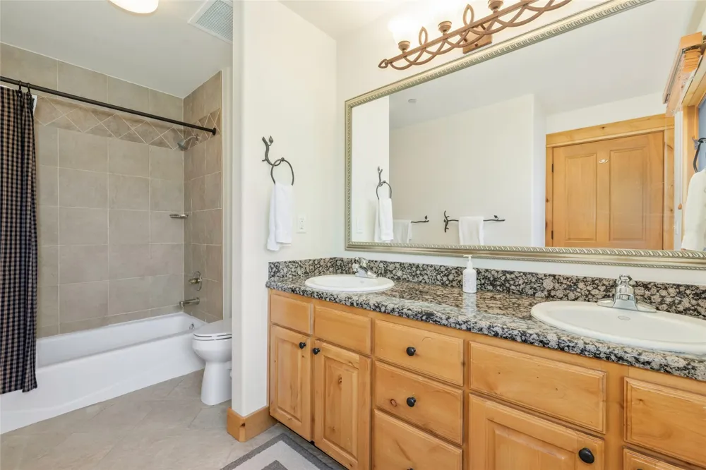 2720 Eagleridge Drive #A204 Steamboat Springs, CO 80487