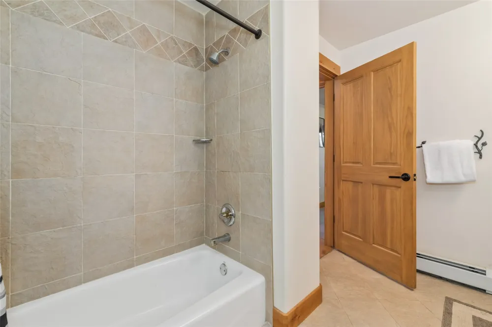 2720 Eagleridge Drive #A204 Steamboat Springs, CO 80487