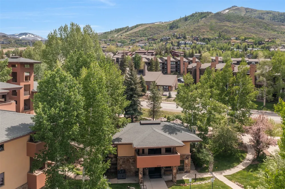 2720 Eagleridge Drive #A204 Steamboat Springs, CO 80487