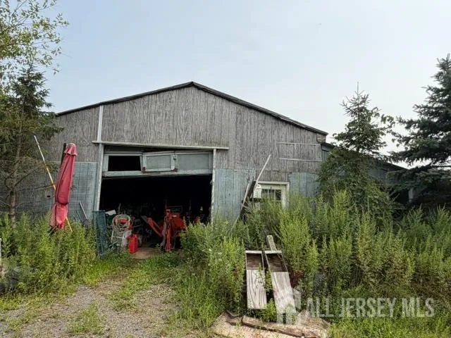 348 County Road 601 Route Somerset County, NJ 08502
