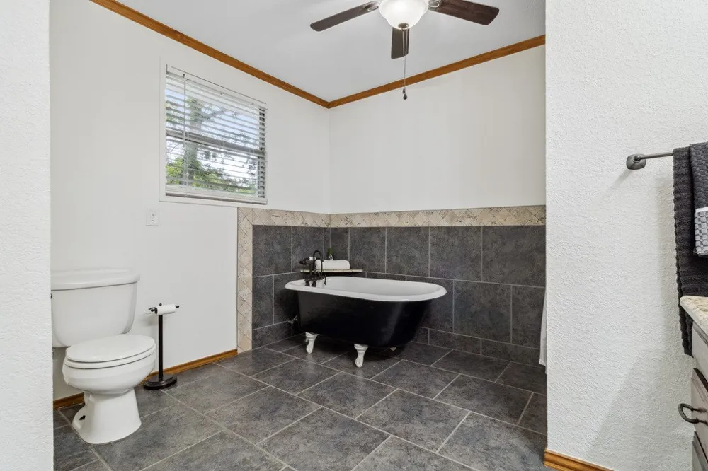 2328 Wildwood Way Tool, TX 75143