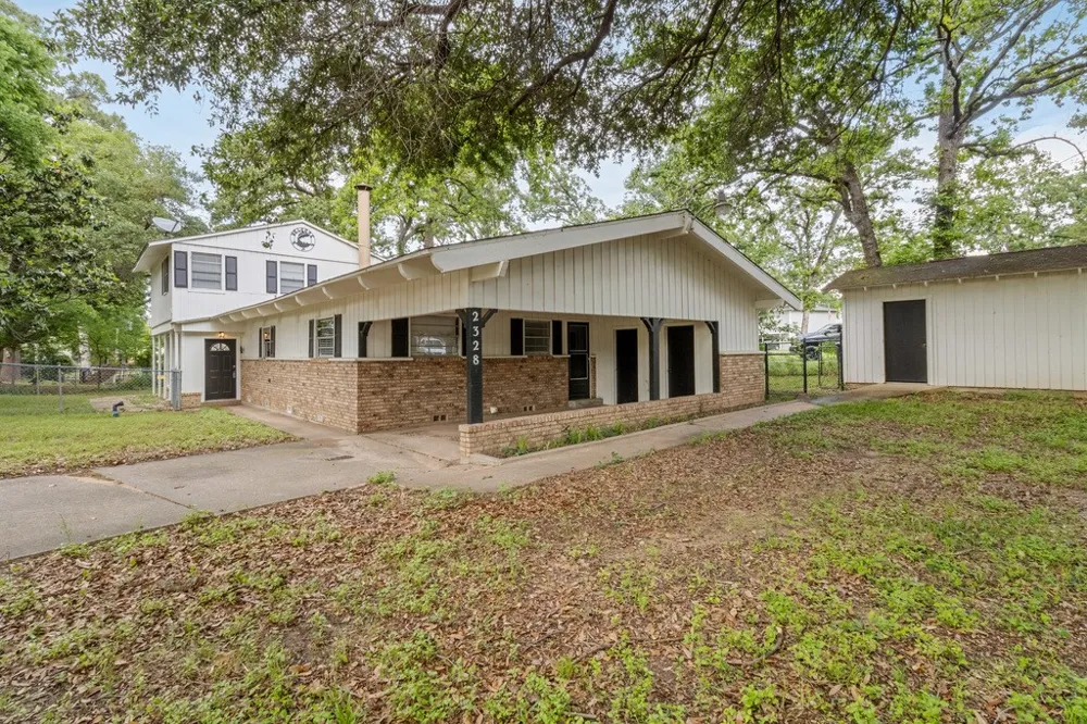2328 Wildwood Way Tool, TX 75143