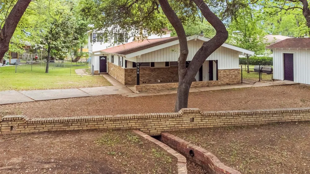2328 Wildwood Way Tool, TX 75143