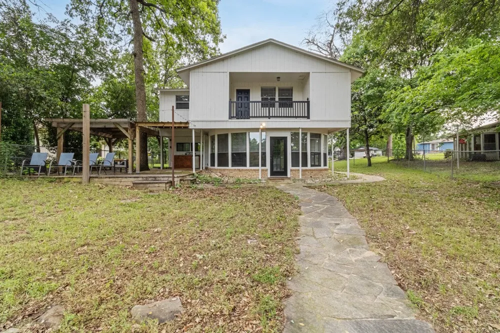 2328 Wildwood Way Tool, TX 75143