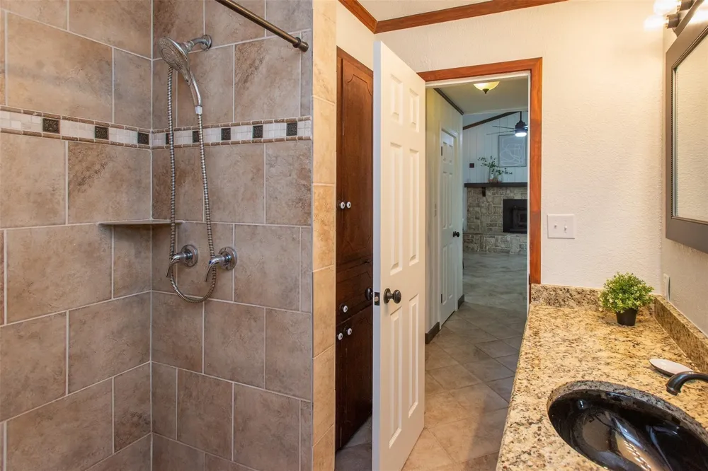 2328 Wildwood Way Tool, TX 75143