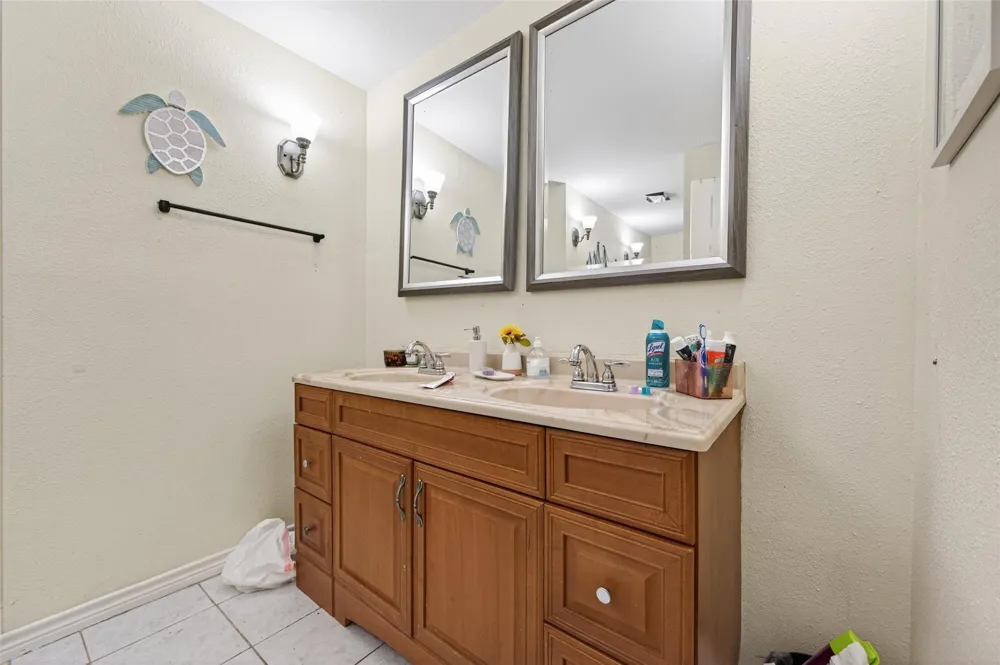 614 Pine Circle Seabrook, TX 77586