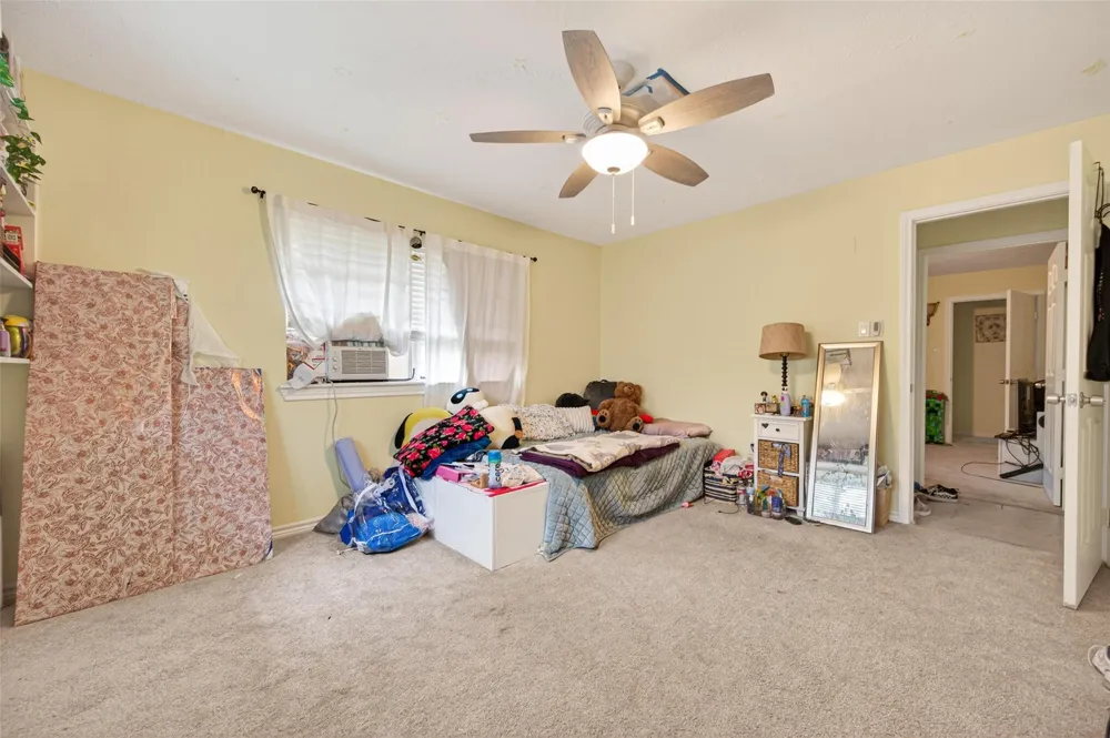614 Pine Circle Seabrook, TX 77586