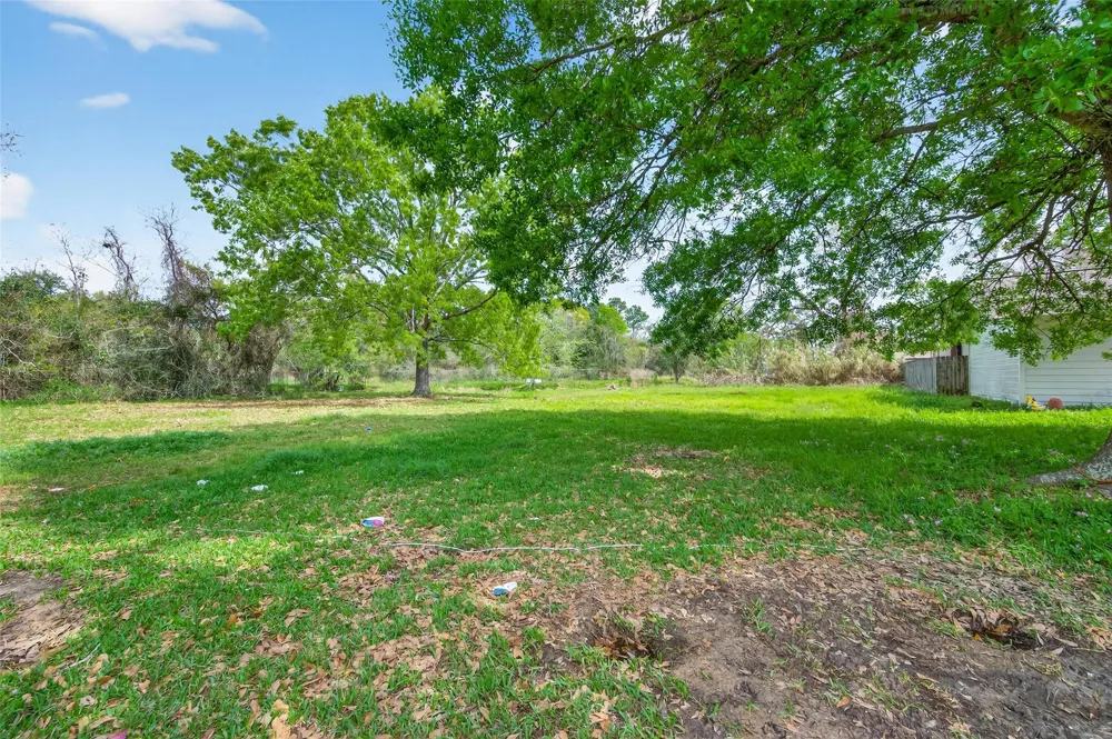 614 Pine Circle Seabrook, TX 77586