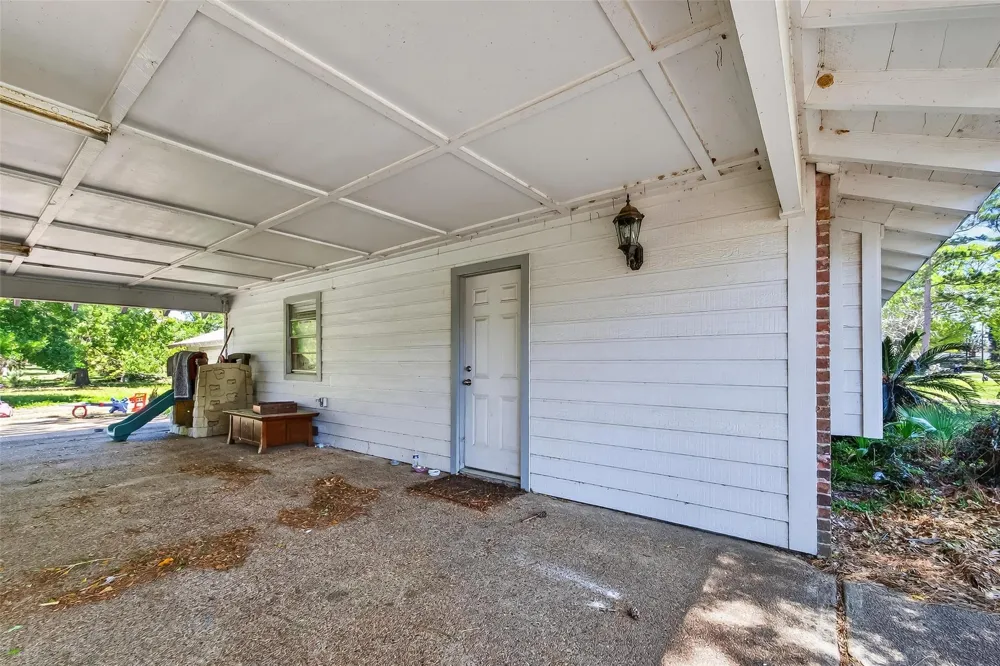 614 Pine Circle Seabrook, TX 77586