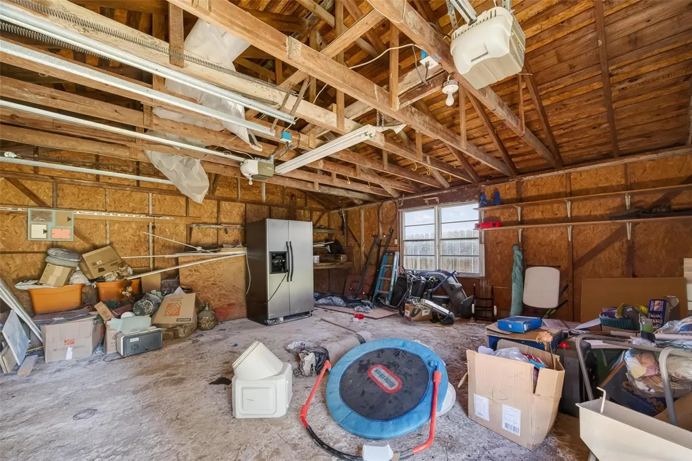 614 Pine Circle Seabrook, TX 77586