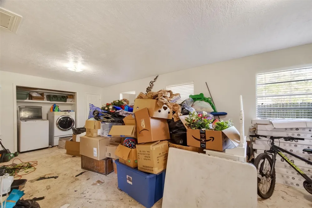 614 Pine Circle Seabrook, TX 77586