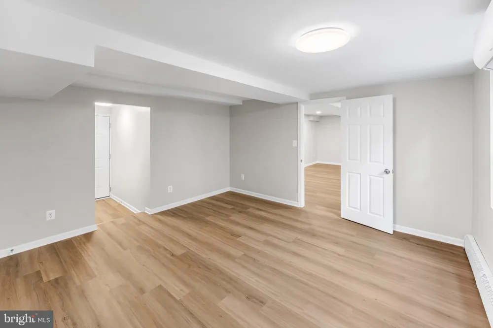 761 SILVER SPRING AVENUE #B Silver Spring, MD 20910