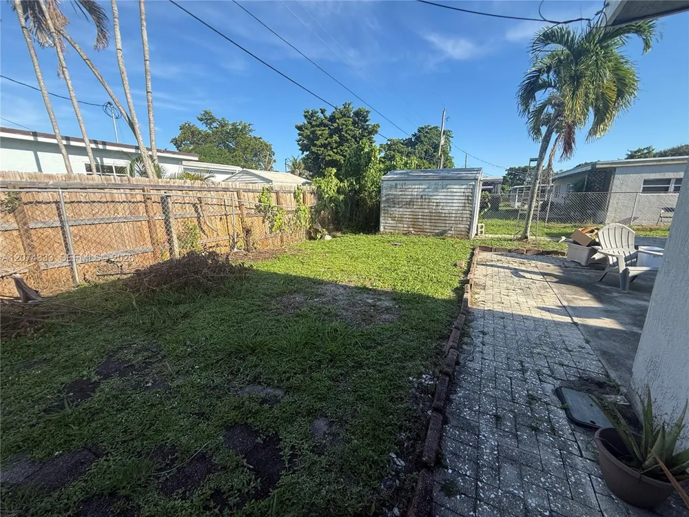 1201 70th Way Hollywood, FL 33024
