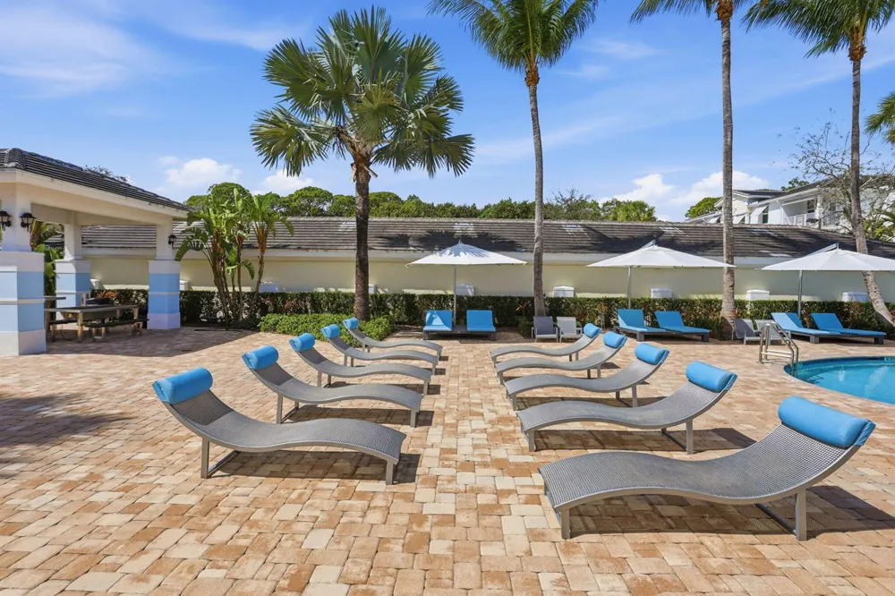 3607 High Ridge Road #207 Boynton Beach, FL 33426