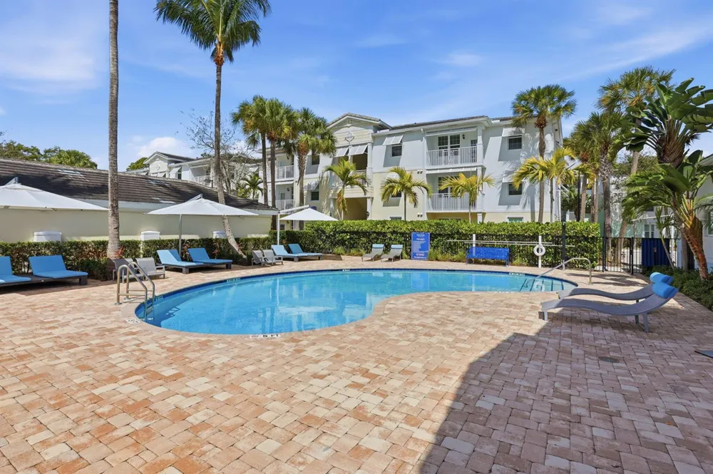 3607 High Ridge Road #207 Boynton Beach, FL 33426