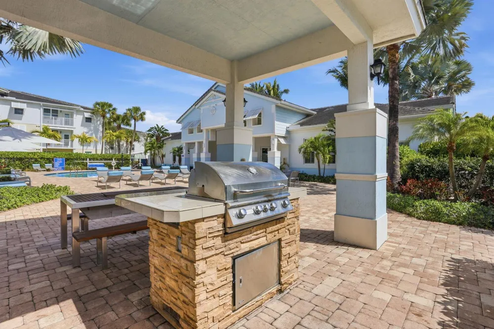 3607 High Ridge Road #207 Boynton Beach, FL 33426