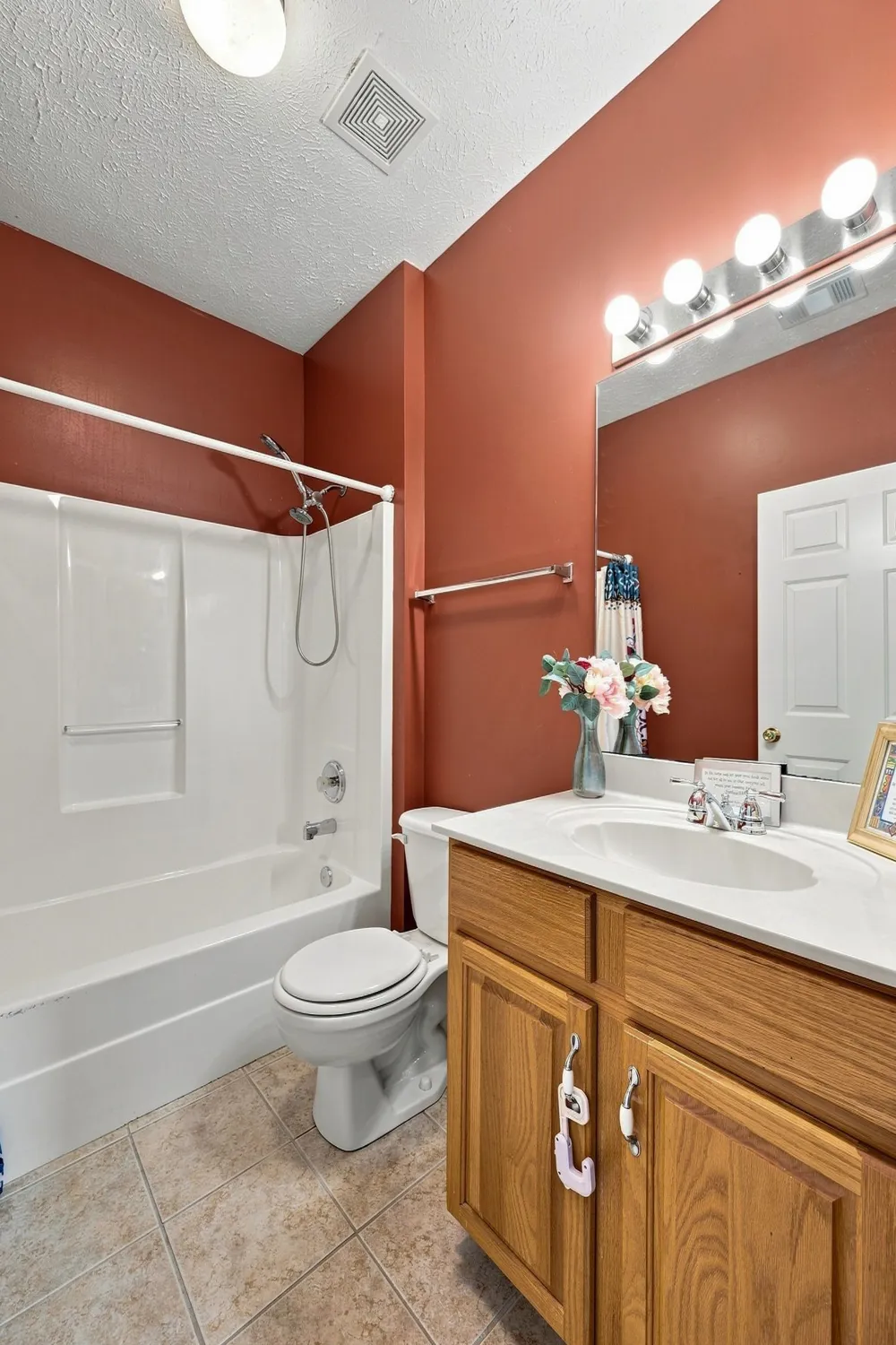1277 Bending Creek Dr Antioch, TN 37013