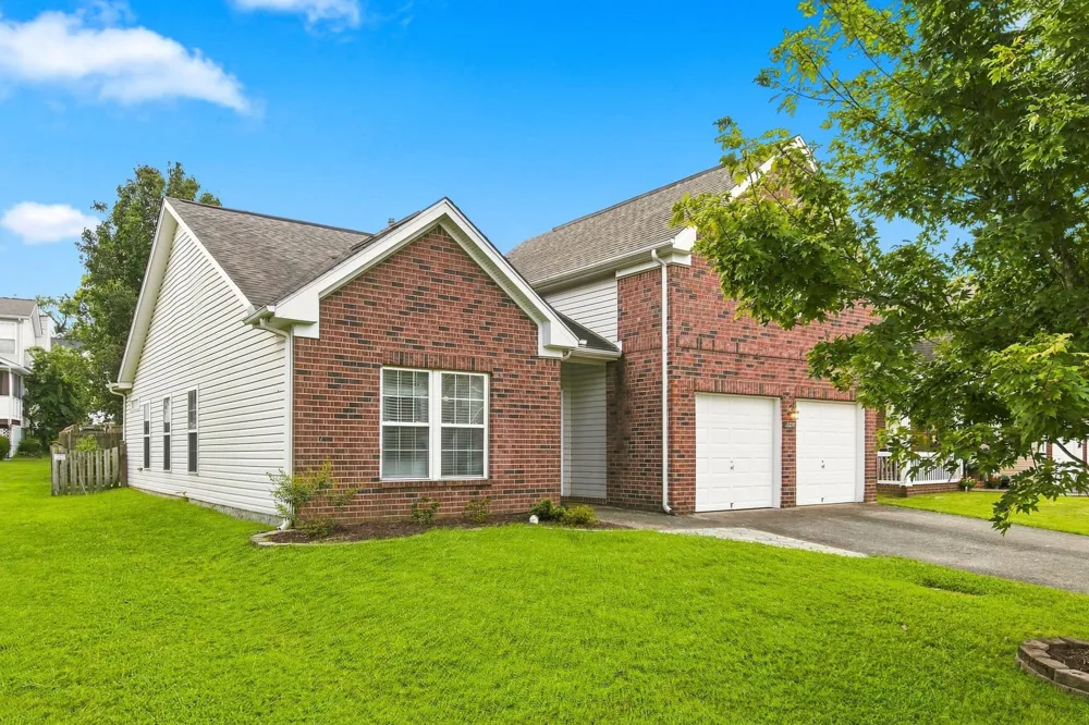 1277 Bending Creek Dr Antioch, TN 37013