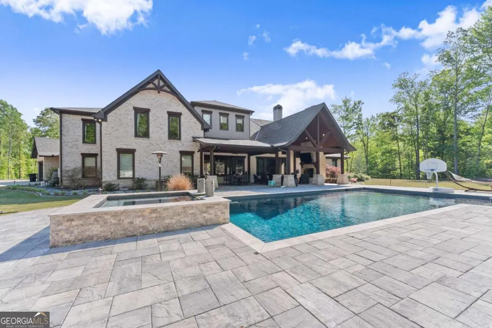 3263 Tanners Mill RD Gainesville, GA 30507